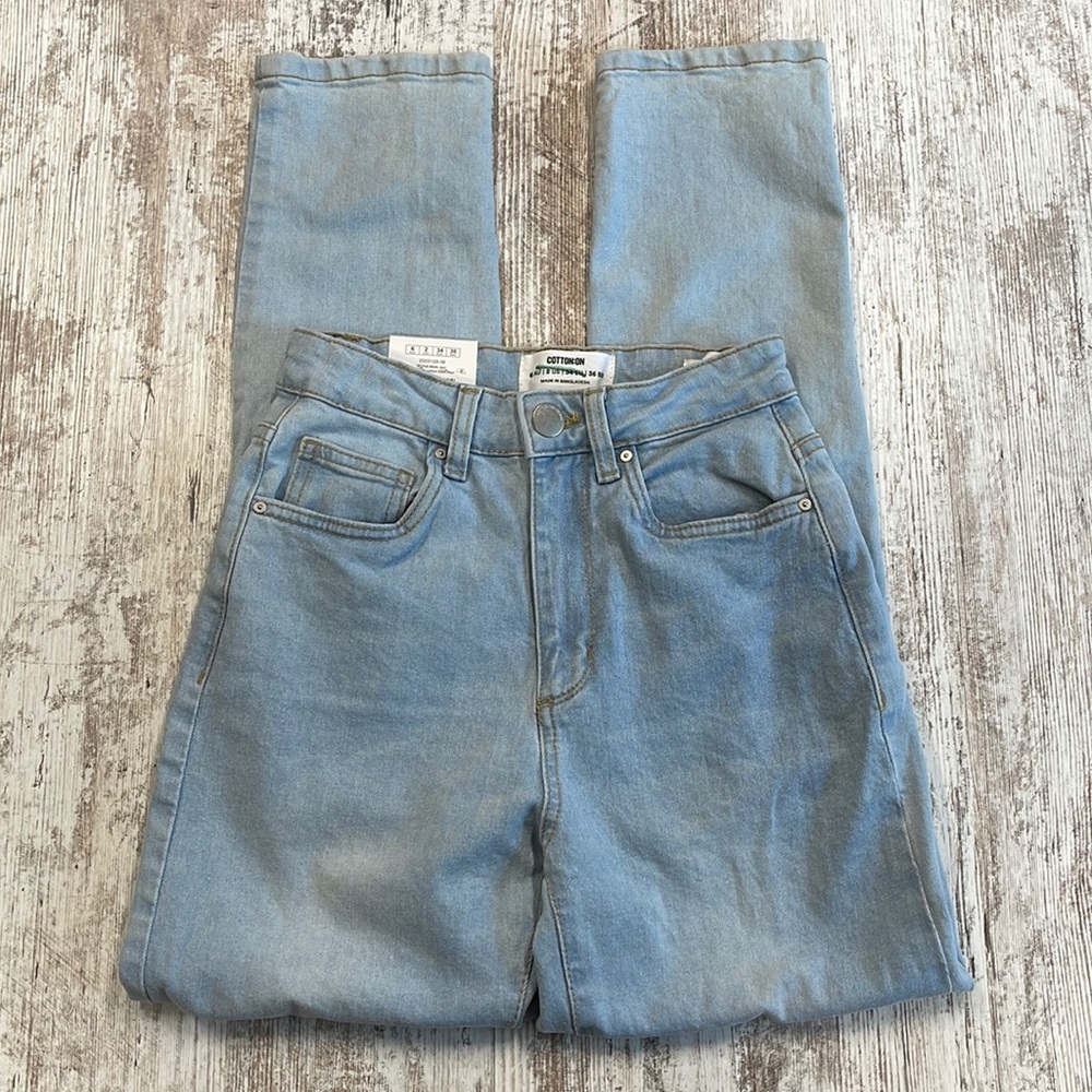 2 // Cotton On NWT Distressed Stretch Mom Jeans